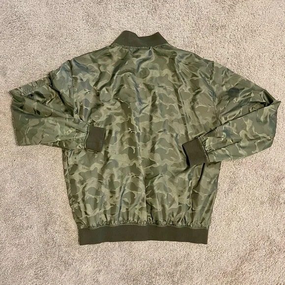 Champs Sports CSG Camo Bomber Jacket used size XL 🟢🟤 - Picture 2 of 2